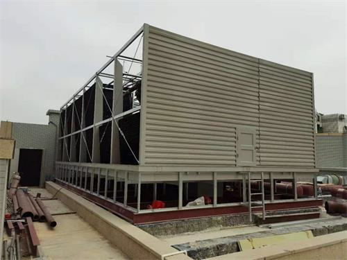 冷卻塔廠家提供現(xiàn)場安裝的解決方案,節(jié)能冷卻塔廠家