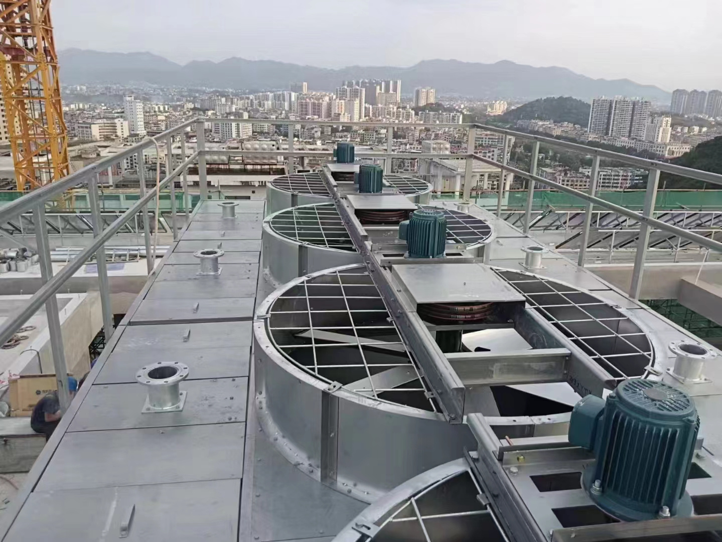 密閉式冷卻塔整機和配件的保養技巧(密閉式冷卻塔維保)