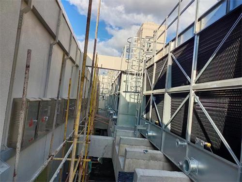 玻璃鋼涼水塔廠家提供的清洗清理,玻璃鋼涼水塔百葉窗