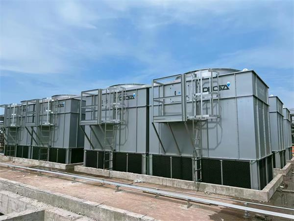 廣東冷卻塔：開式冷卻塔與閉試冷卻塔的差別(開式冷卻塔和閉式冷卻塔的價格)